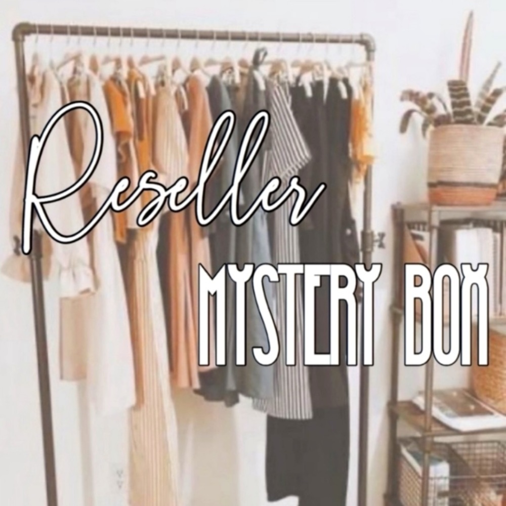 50 Pcs WOMEN CLOTHING large box Amazon Walmart target MYSTERY BOX MIXED SEASON